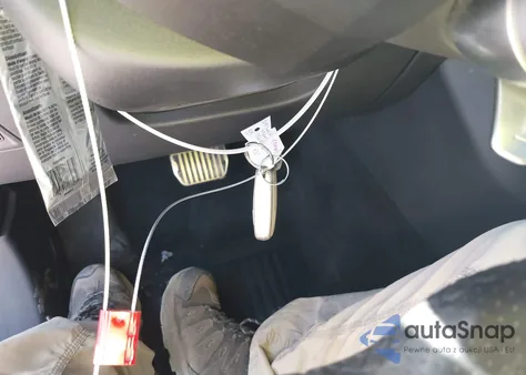 2018 Land Rover Range Rover Velar R-Dynamic Se z USA, uszkodzony, nr VIN SALYL2RV2JA747334